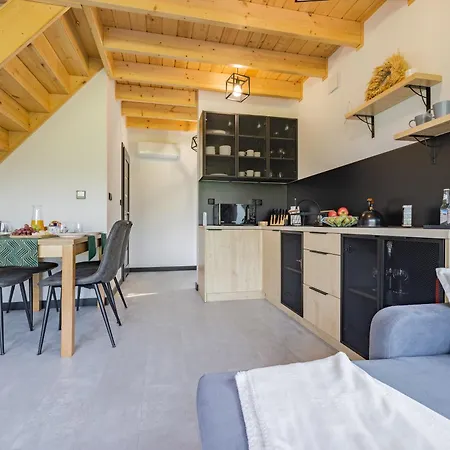 Piotrowiczowka Osada W Szczyrzycu Tatil Evi *